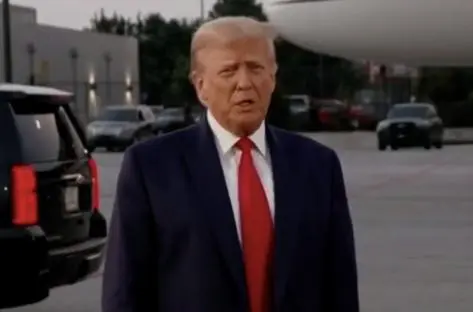 广西致3人死亡命案嫌犯已自首_江西入室杀人嫌犯姐姐劝弟自首_特朗普在监狱自首并拍摄嫌犯大头照